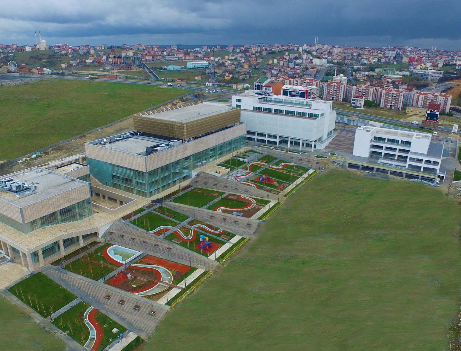 Arnavutköy Belediyesi Hizmet Binası / İstanbul